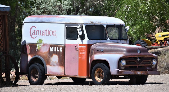 Ford F-350 milk truck @ Hanksville, Utah