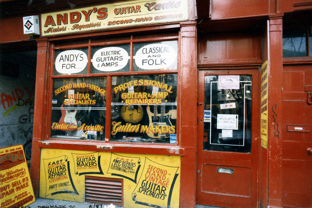 Andy's, Guitar Centre, Denmark St, St Giles, Camden, 1987,