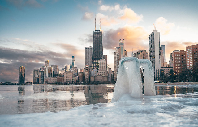 Chicago, IL - Icy