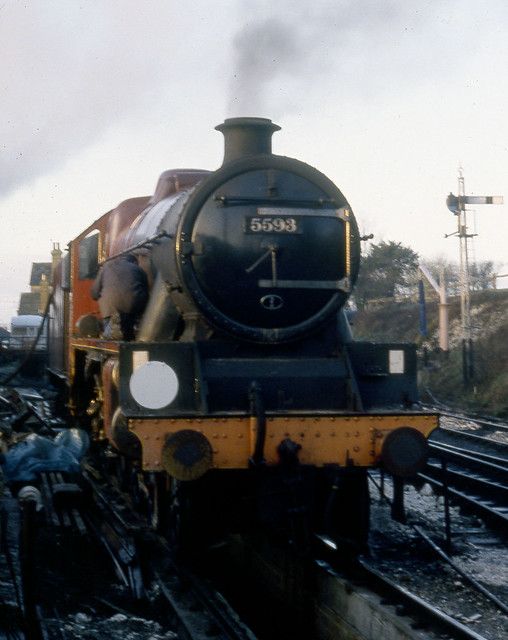 hants - 5593 receives attention ropley shed mhr 03-02-1994 JL