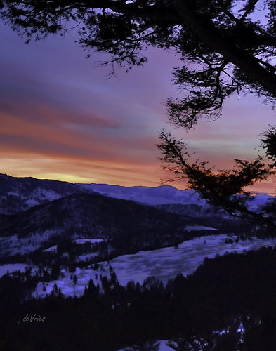 Sunrise at 6:30 AM . . . by Dr. Farnsworth, <b> . . . Beautiful start to the day in Yellowstone National Park in Lamar Valley! Our first day of