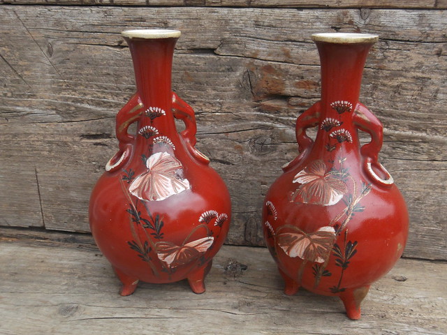 Lovely Pair Of Antique Japanese Ceramic Vases Charity / Thrift Shop Find