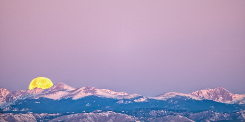 moon mountains sunrise dawn daybreak rockymountainarsenalnationalwildliferefuge landscape landscapes colorado
