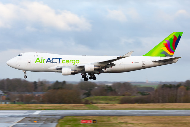 Air ACT Cargo B747F (TC-MCT) landing in Liège (EBLG)