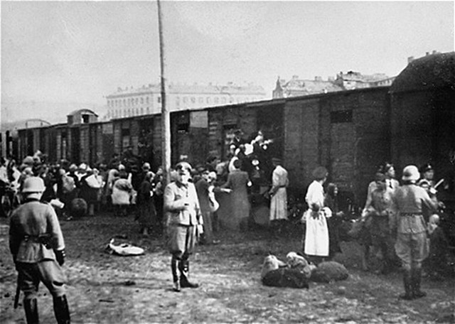 Varsavia, i treni per Treblinka