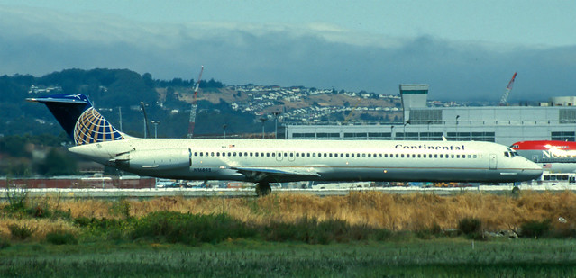 MD-82 | N16893 | SFO | 19990709