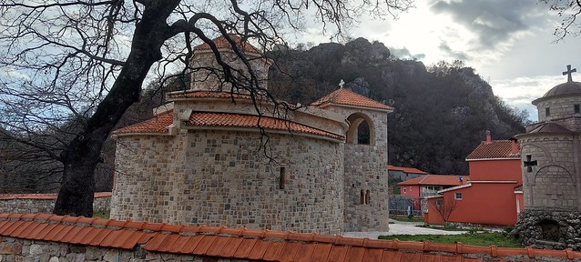 manastir Ribnjak