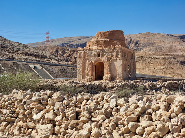 Tomb of Bibi Maryam, 13th cent., Qalhat, Oman (2)
