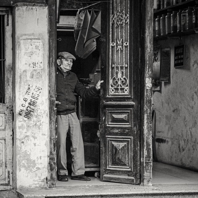 gentleman in Hanoi old quarter