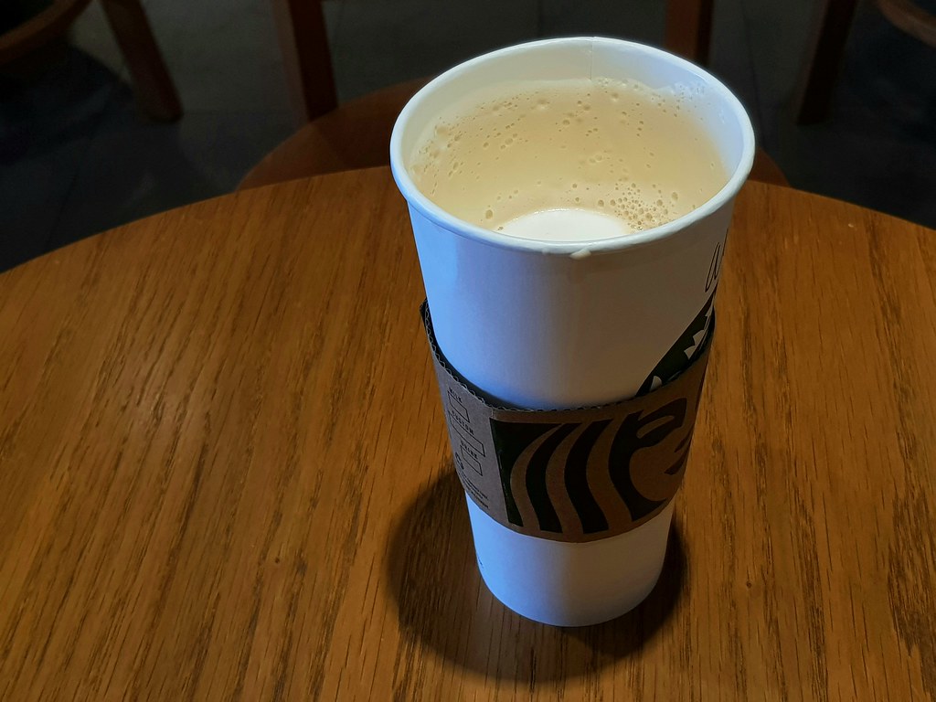 拿鐵咖啡 Cafe Latte rm$15.50 @ Starbucks Subang SkyPark