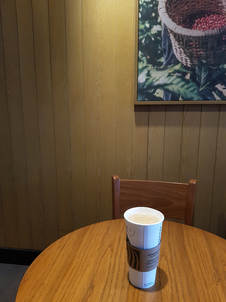 拿鐵咖啡 Cafe Latte rm$15.50 @ Starbucks Subang SkyPark