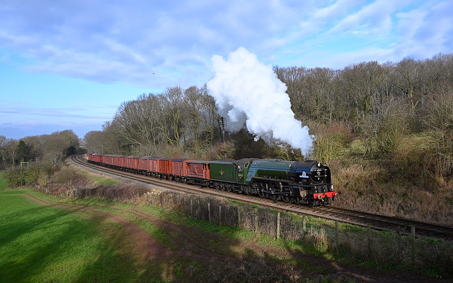 Locomotive No.60163 Tornado hauls the 11.50 Vans from Loughborough to Leicester North, past Kinchley Lane. Great Central Railway East Coast Event. 16 01 2022