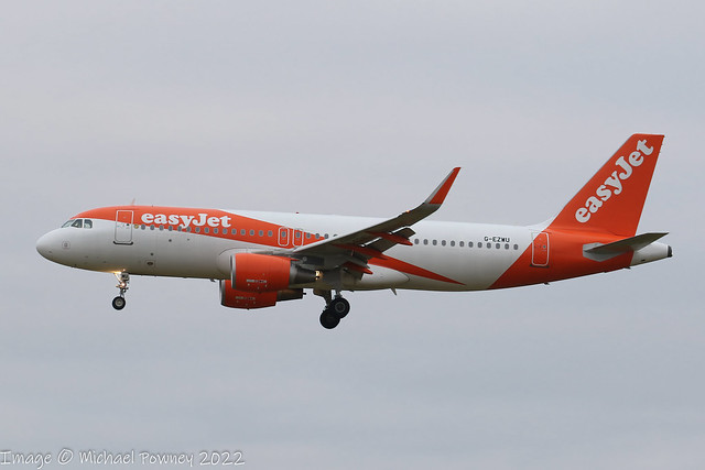 G-EZWU - 2014 build Airbus A320-214, on approach to Runway 27 at Liverpool