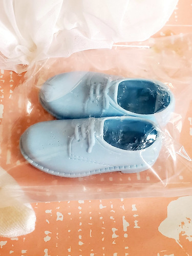 Blue shoes!  :>)