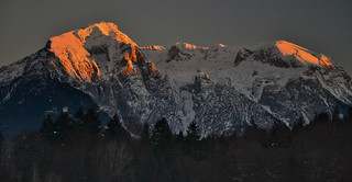 Hoher Göll (2522 m) and Hohes Brett (2338 m) in sunset alpenglow