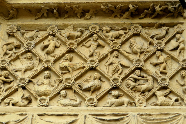 Bestiaire extraordinaire, portail Notre-Dame, cathédrale, Metz, Moselle, Lorraine, région Grand-Est, France.