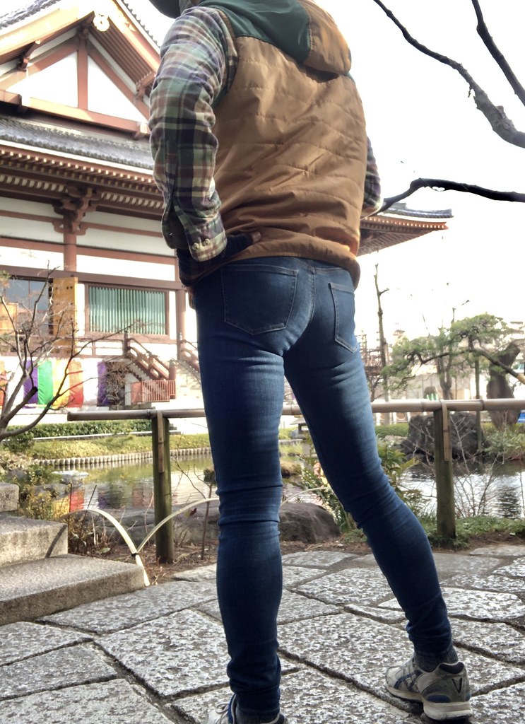 Uniqlo ultra stretch skinny jeans | mikasa yujiro | Flickr