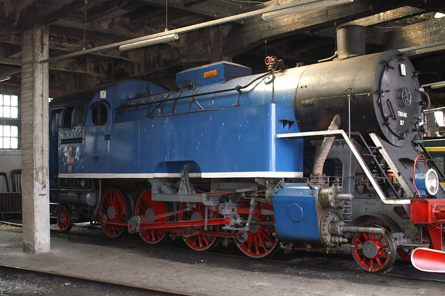 P.K.P. TKt48 - 87 in het depot van Chemin de fer à vapeur des 3 vallées Mariembourg 09-08-2009