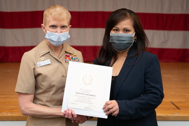 NMCP Recognizes Civilian Employees with LOS Awards 220114-N-ZM949-1001