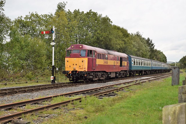 31466 at Ramsbottom, East Lancashire Railway