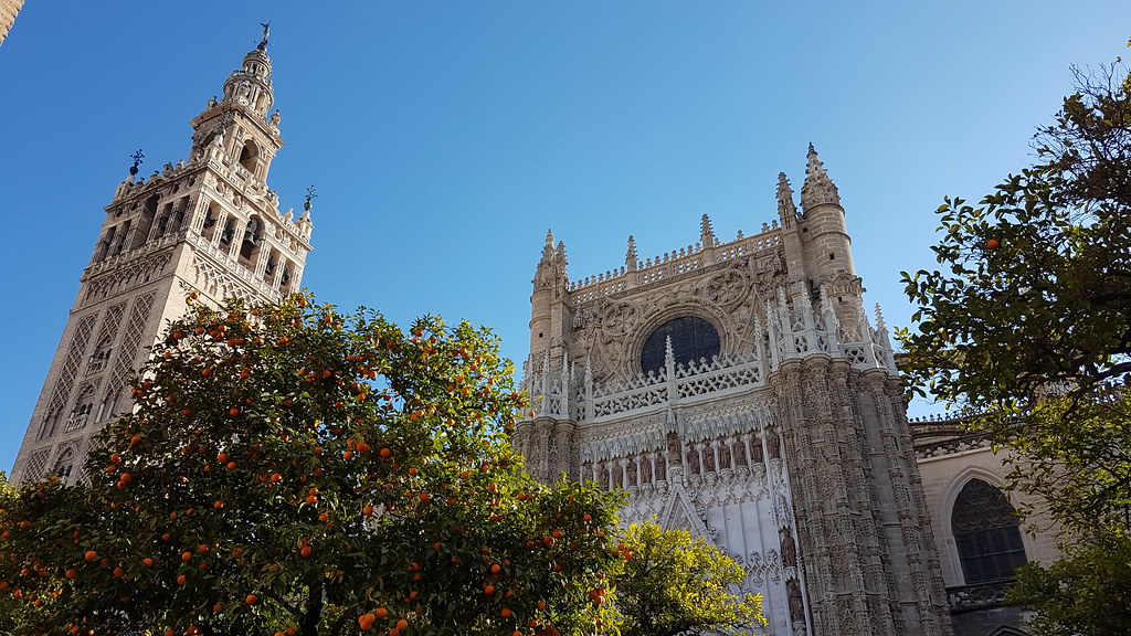 Giralda and Cathedral - meet me in departures