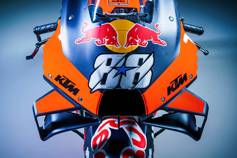 427186_Red Bull KTM RC16_88_Oliveira_02_MotoGP Team Presentation 2022 _3_