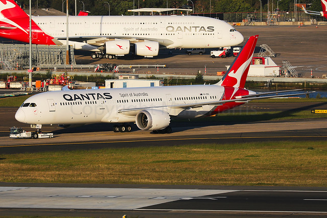 Qantas Boeing 787-9 Dreamliner VH-ZNG