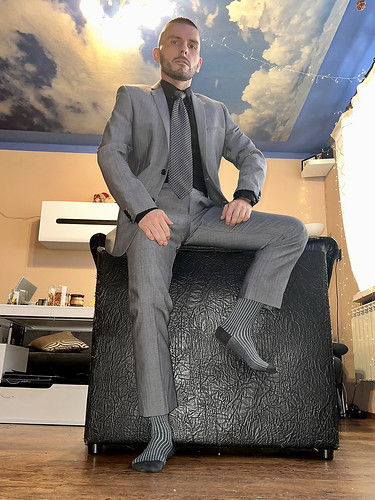 grey suit and Falke socks | Mirek Sxxx | Flickr