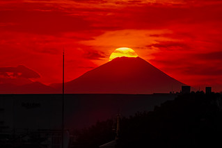 Diamond Fuji -Sunset over Mt. Fuji (Matsudo, Chiba, Japan)