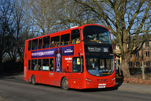 Metroline London (VW1281 LK12AMV) - Route 186