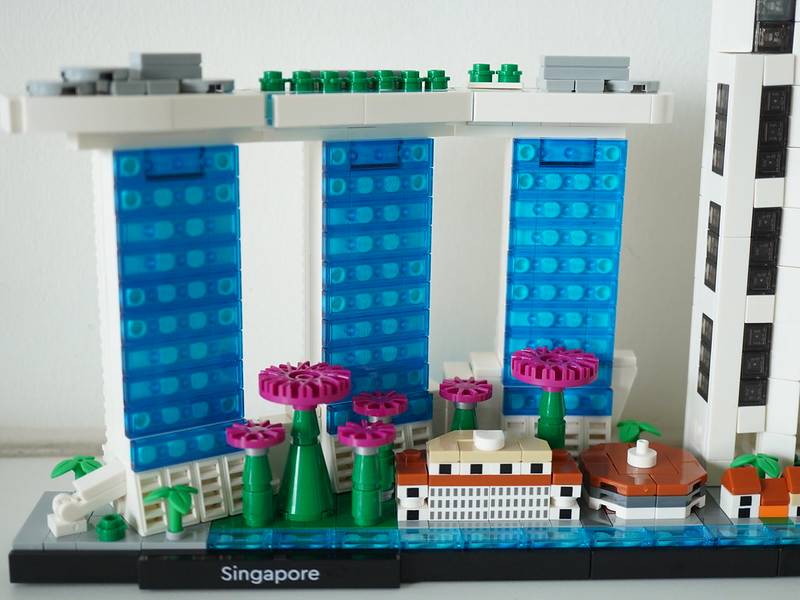 LEGO Architecture Singapore 21057 - Close-up