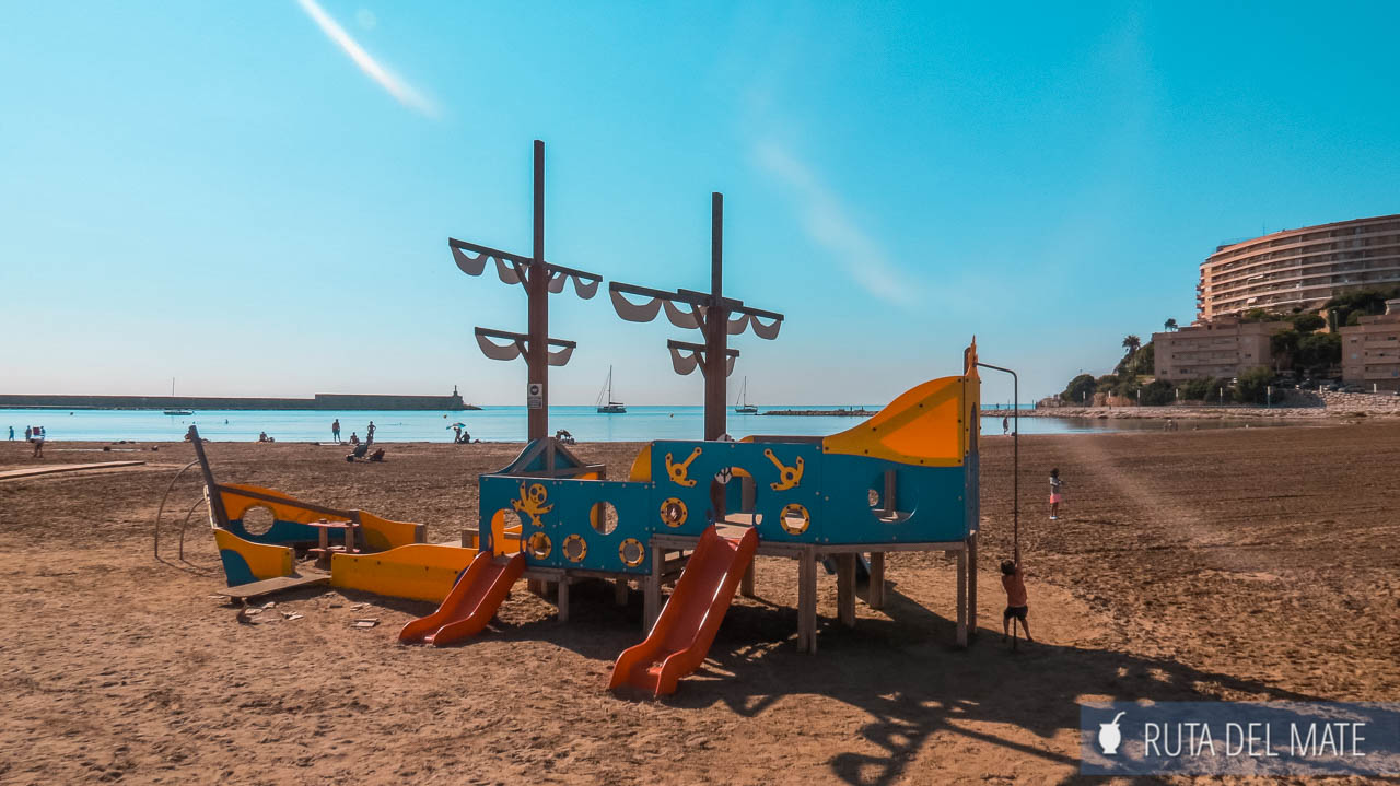 Playground for children in the beach - Top things to do in Peñiscola in 1 day