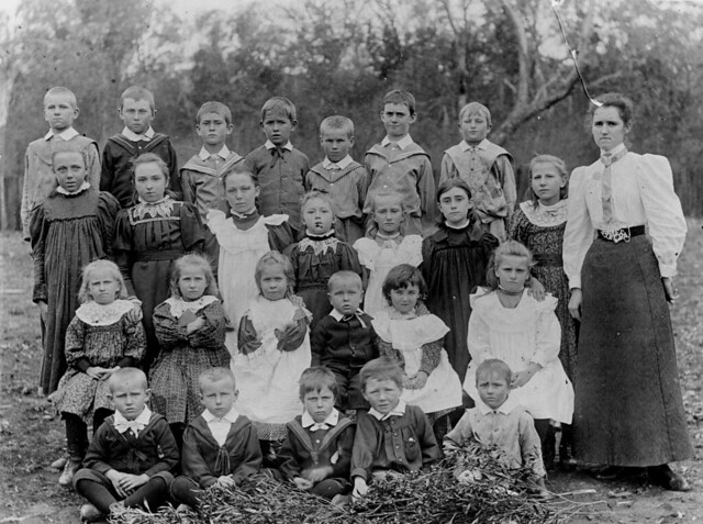 Class photo, Linthorpe School, Queensland