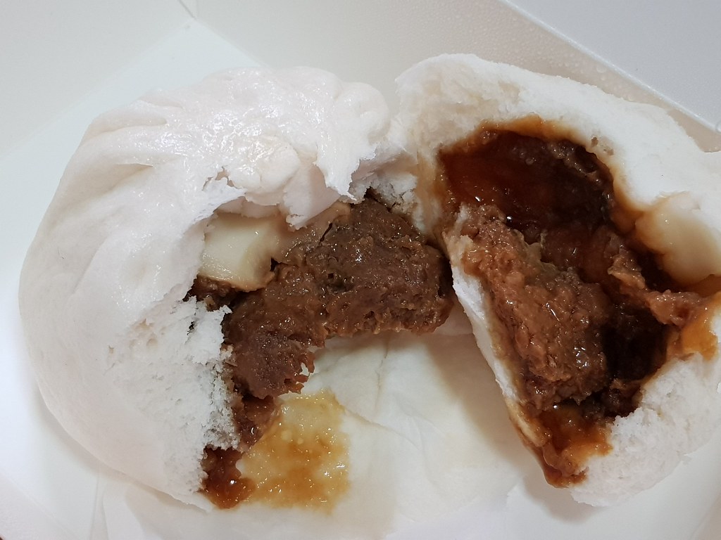 手工打肉包 Hand-made Pork steamed bun rm$5 @ B.O.D包棧 (包點專賣店) in 谷中城美佳廣場 Mid Valley Megamall, KL