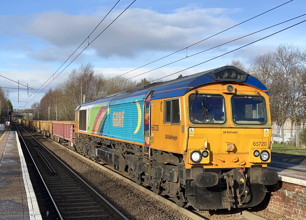 GBRf Class 66 (66720) - Holytown | Saul O'Kane | Flickr