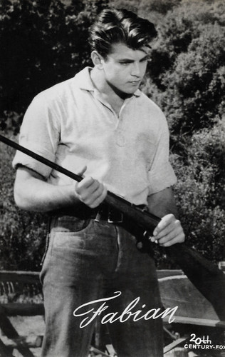 Fabian in Hound-Dog Man (1959)