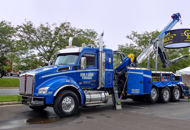 Milford Towing's New Kenworth T880 Rotator Recovery Truck