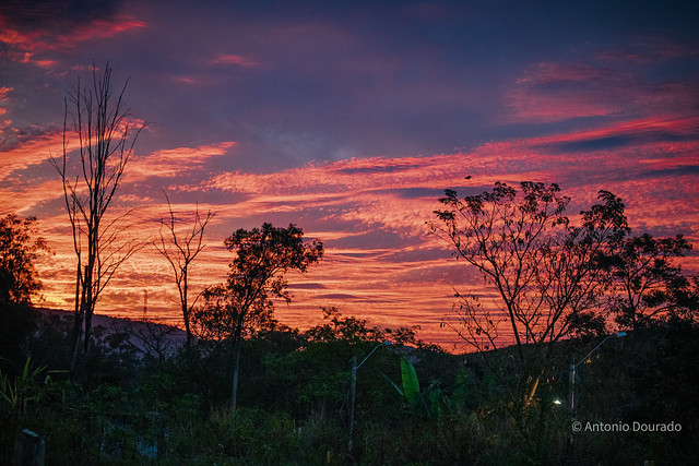 Sunset in Nova Iguaçu.