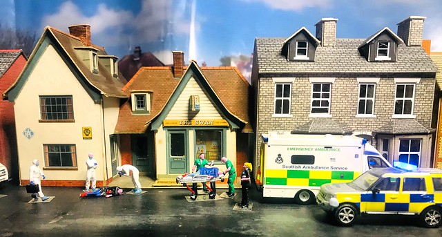 New figures, SOCO, Police & Ambulance. 1:76 scale, OO Gauge