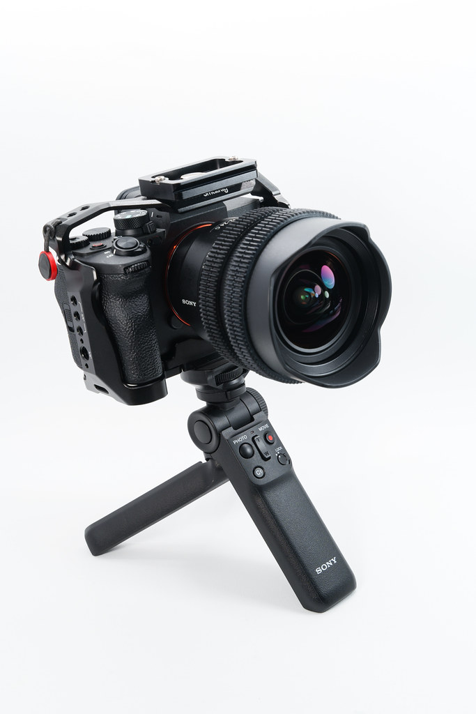 Sony α7IVに便利でおすすめ！カメラアクセサリー厳選一覧|おちゃカメラ。