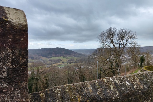 Blick Richtung Höchst von Burg Breuberg im Odenwald