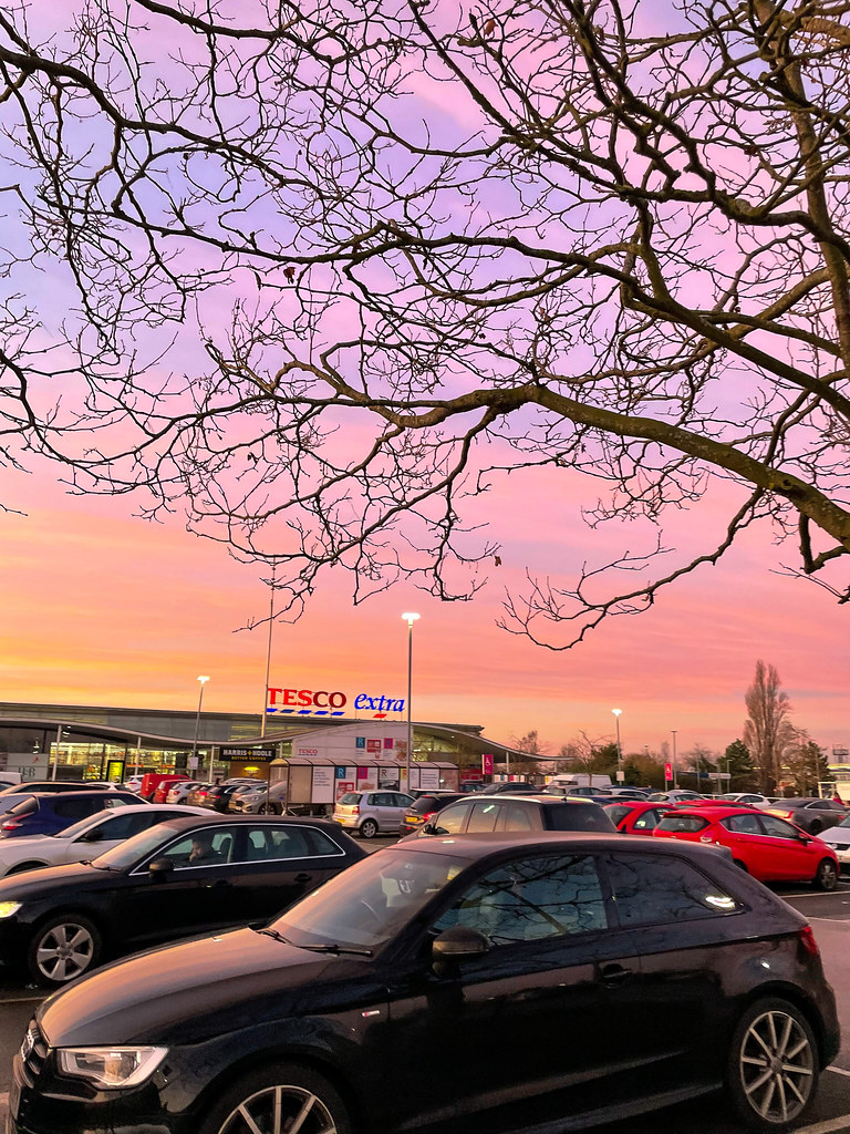 Pink sky Tesco cambridge - 10 happy things