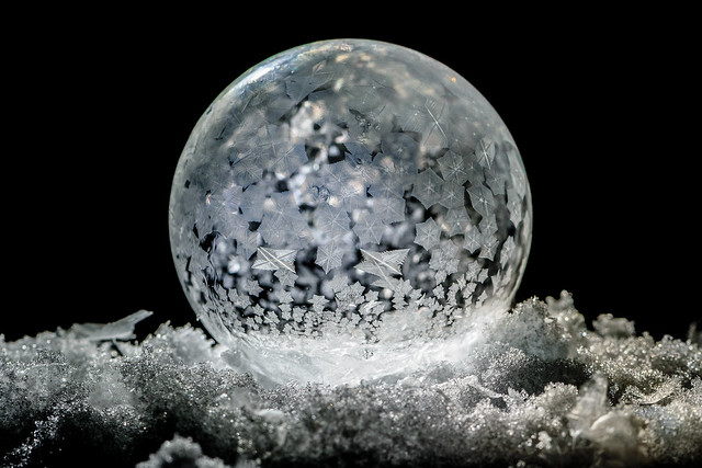Crystal Ball - Frozen 9974