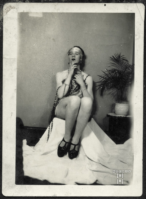 ArchivTappen26Album15w1017 Frauenportrait, New York, 1920er