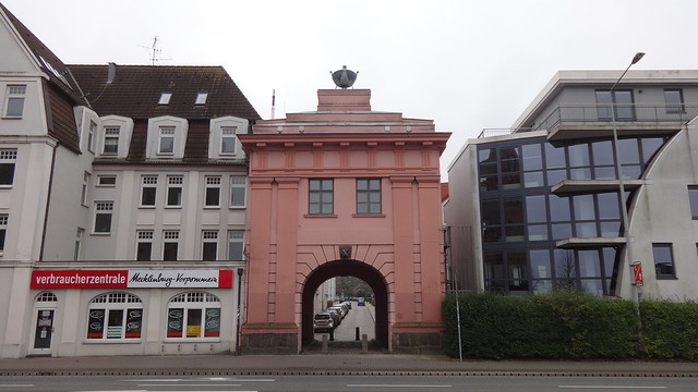 1805/06 Rostock klassizistischer Umbau des mittelalterlichen Mönchentors Große Mönchenstraße/Am Strande in 18055 Mitte
