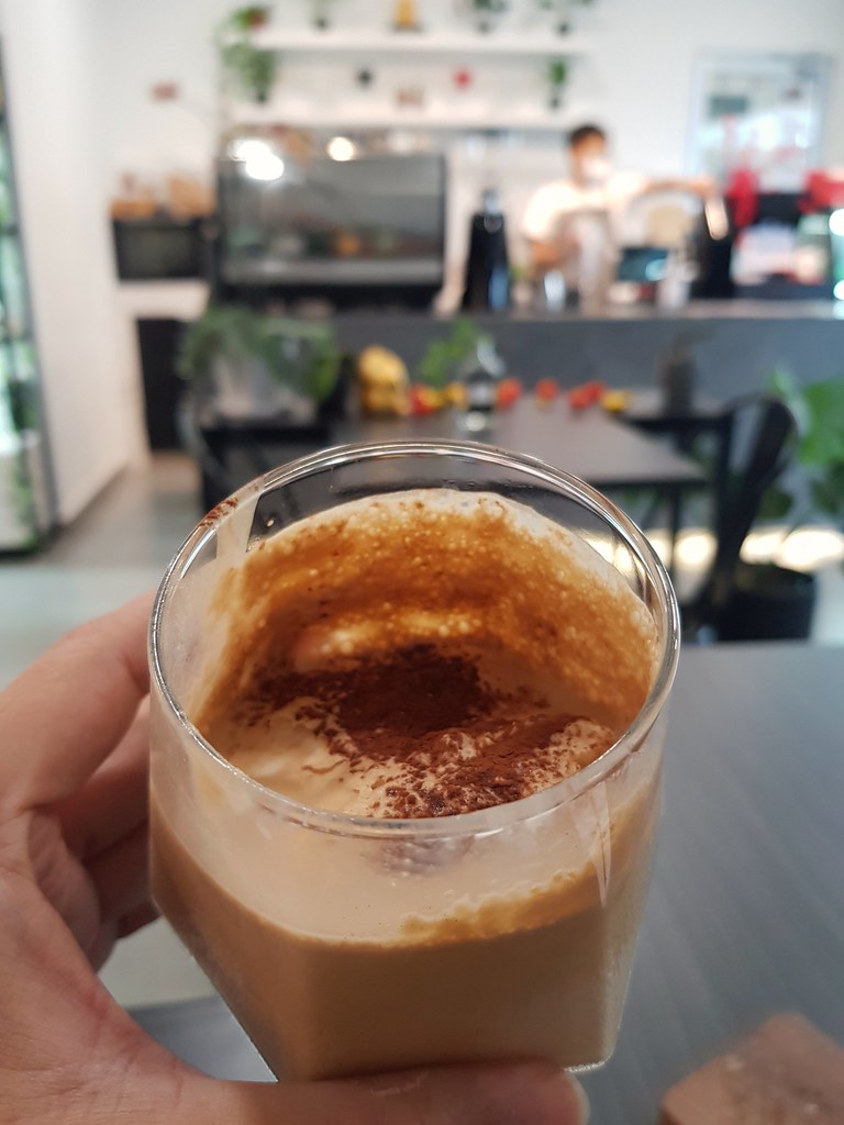 Brew Hype Coffee rm$16 @ 実現ちせろ Brew Hype at PJ Taman Paramount