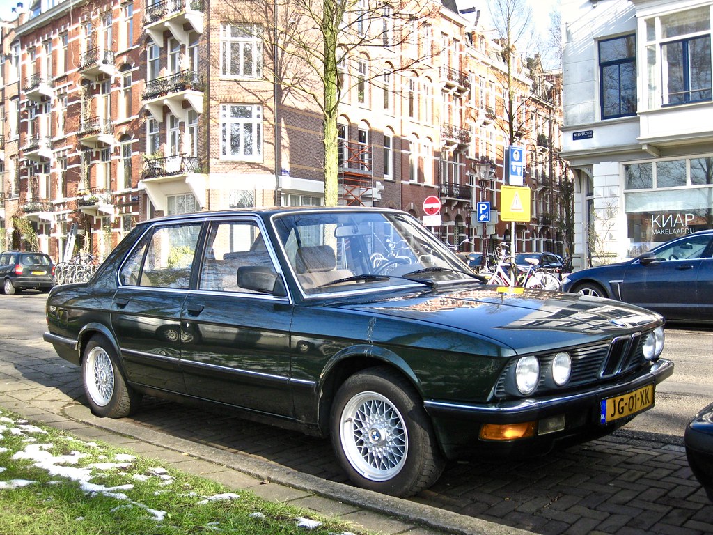 1982 BMW E28 520i Limousine