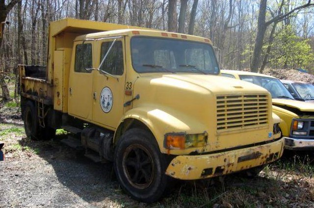 Town of Yorktown, NY 1990 International 4600 crew cab dump - truck No. 33_1