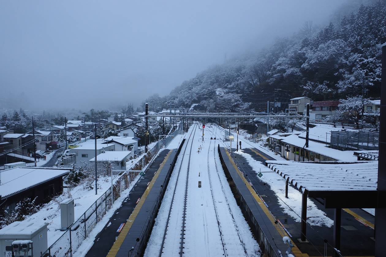 降雪直後のJR中央本線