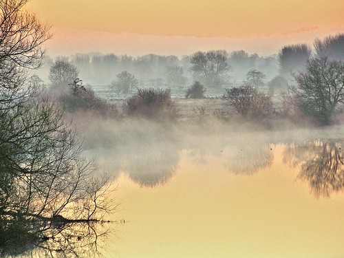 sunrise over the river bann with fog clearing at portadown in explore 14022022